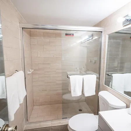 Stay Together Suites - Penthouse On The Strip Sleeps 20 - No Resort Fee-3