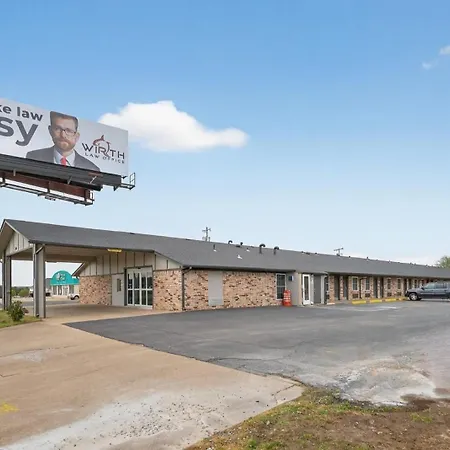 Budget Inn Muskogee-3