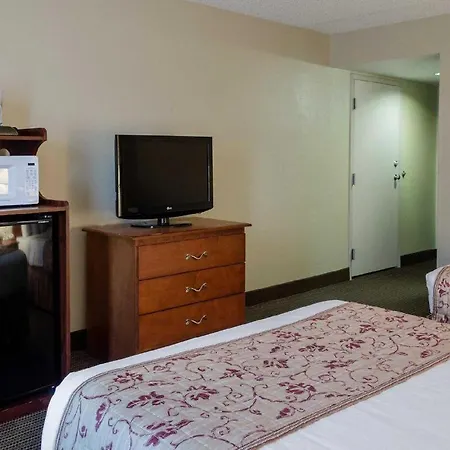 Rodeway Inn Greenville-3