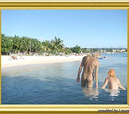 Carib Beach Apartments-2
