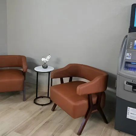 Microtel Inn & Suites Claremore Route 66-3