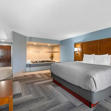 Quality Inn & Suites Goshen-3