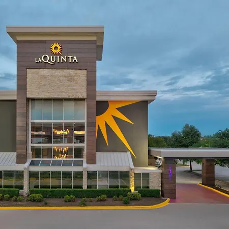 La Quinta By Wyndham Dallas I-35 Walnut Hill Ln-3