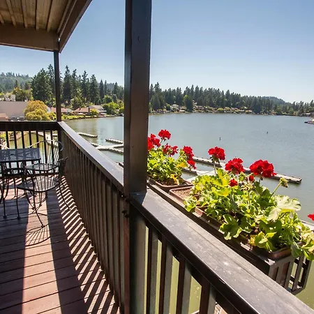Lakeshore Inn-2