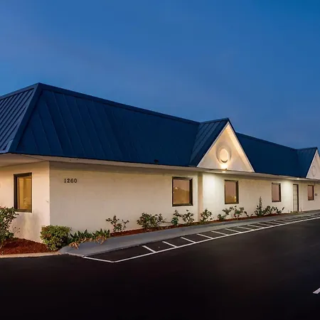 Days Inn By Wyndham Troy-2
