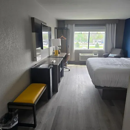 Rodeway Inn-3