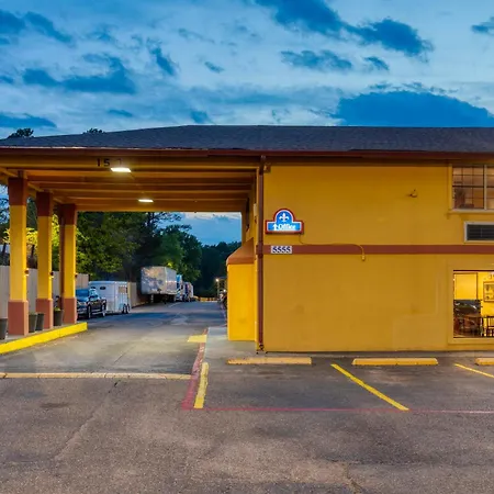Executive Inn & Suites-3