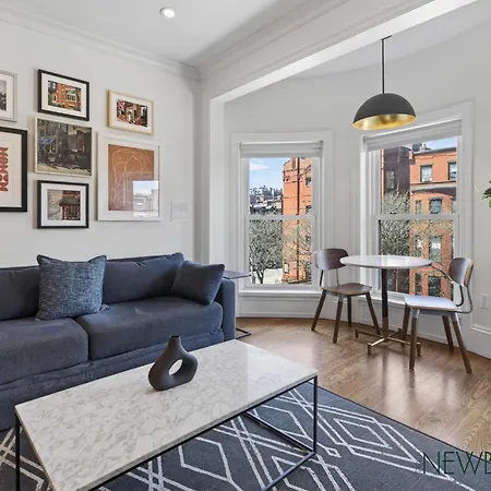 304 Newbury Street By Thatch-3