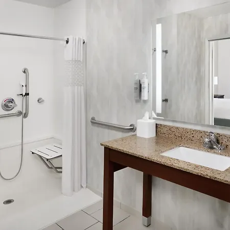 Hampton Inn Poplar Bluff-2