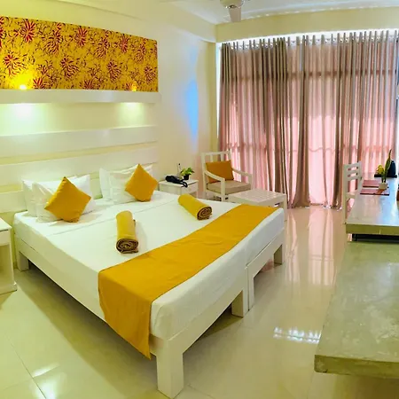 Beacon Beach Hotel Negombo-3