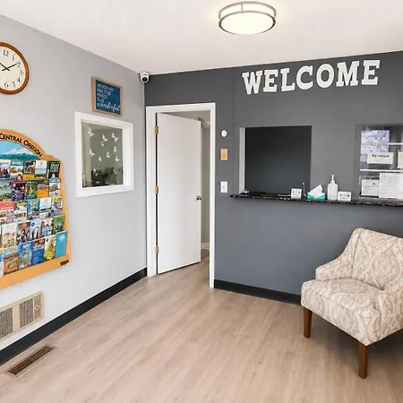 Royal Gateway Motel-2