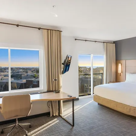 Courtyard By Marriott Marina Del Rey-3