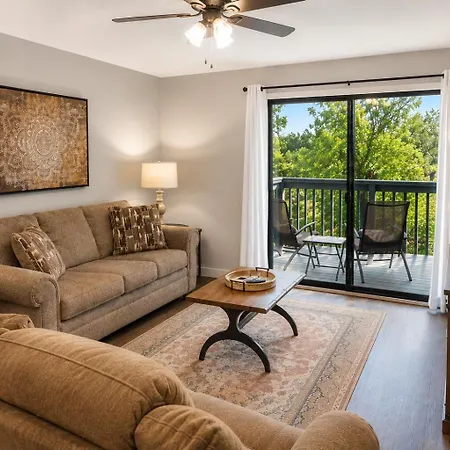 Ozark Mountain Retreat, Family Condo With Resort Amenities-2