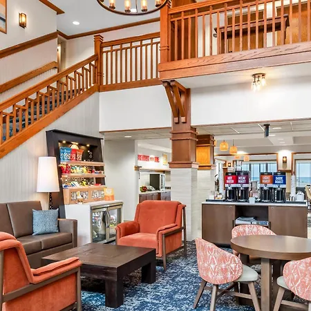 Hampton Inn Duluth-Canal Park-3