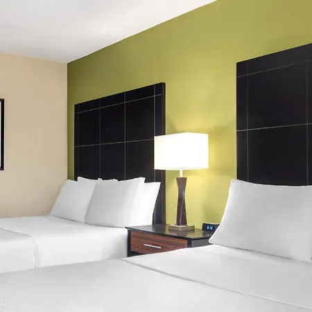Holiday Inn Express Hotel & Suites Edmond By Ihg-3