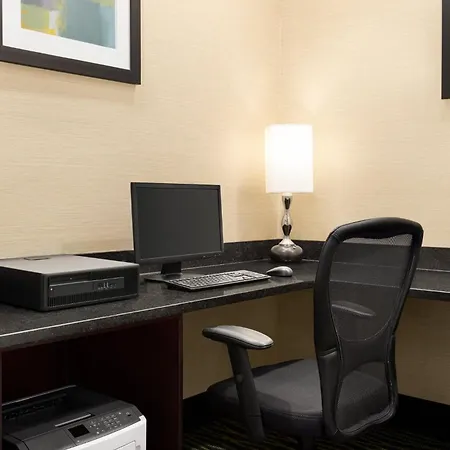 Holiday Inn Express Hotel & Suites Edmond By Ihg-2