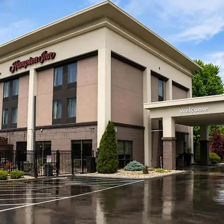 Hampton Inn Summersville-3