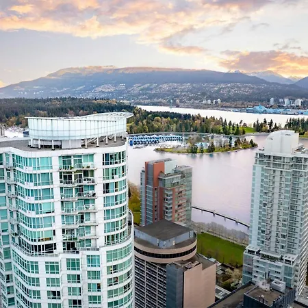 Vancouver Marriott Pinnacle Downtown Hotel-3