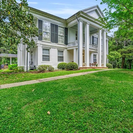 The Montgomery B&B-2