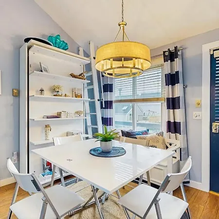 Provincetown Waterfront Studio-3