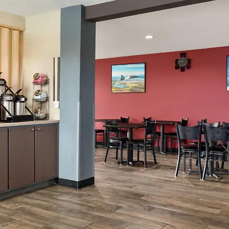 Ramada By Wyndham San Antonio Near Seaworld - Lackland Afb-3