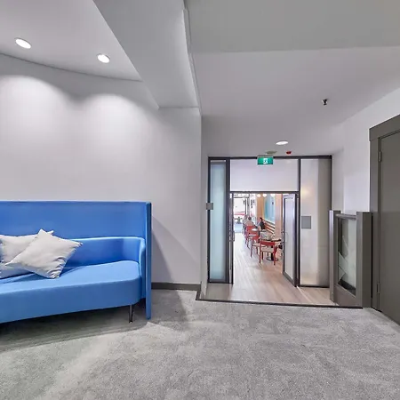 Ibis Perth-3