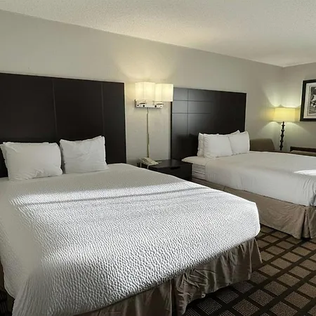 Baymont By Wyndham Queensbury/Lake George-3