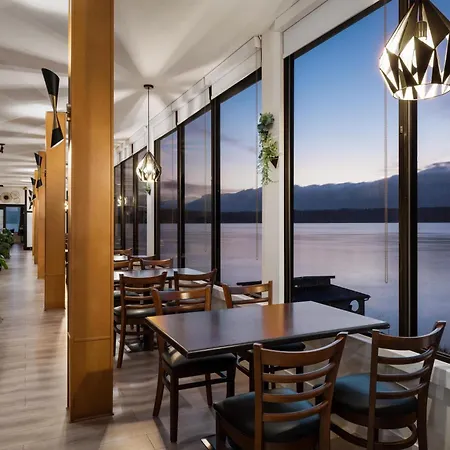 Anchor Inn & Suites, BW Signature Collection-3