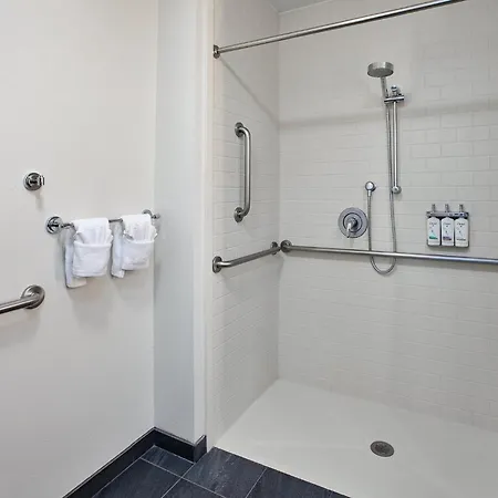 Staybridge Suites Lincoln North East By Ihg-3