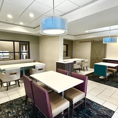 La Quinta Inn By Wyndham Columbia Se Fort Jackson-2