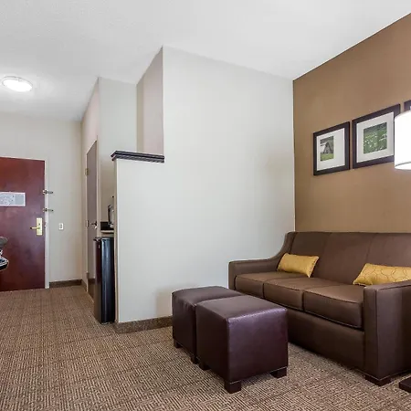 Comfort Suites Salisbury I-85-3