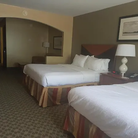 Holiday Inn Express & Suites Carbondale - University Area-3