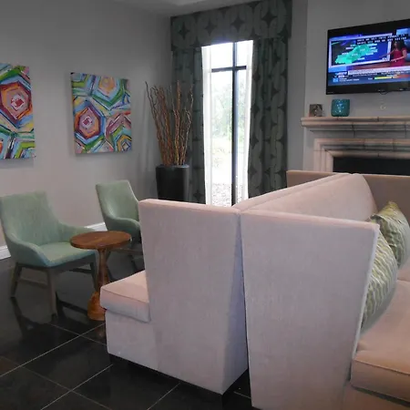 Holiday Inn Express & Suites Carbondale - University Area-2