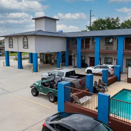 Airport Inn & Suites South Padre Island I 37-2