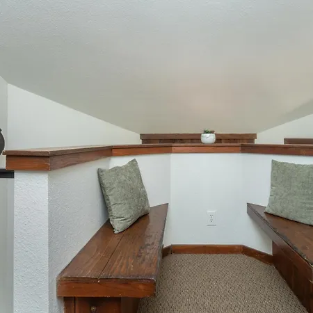 Manitou Lodge 2 By Alpine Lodging Telluride-3