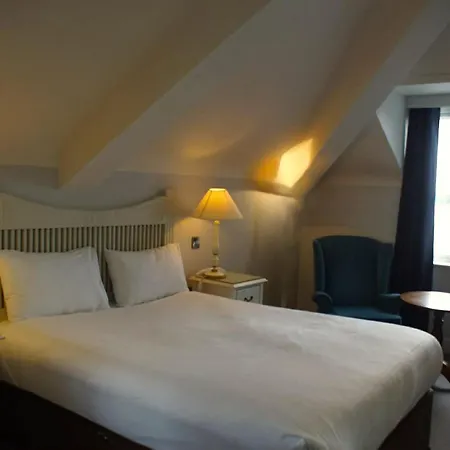 Watersedge Hotel-2