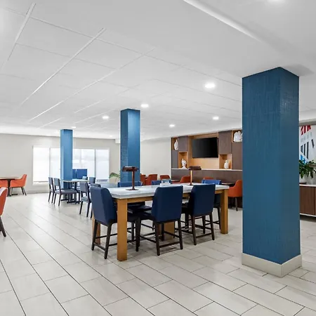 Holiday Inn Express Hotel & Suites Savannah Midtown By Ihg-2