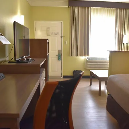 Quality Inn & Suites Gallup I-40 Exit 20-2