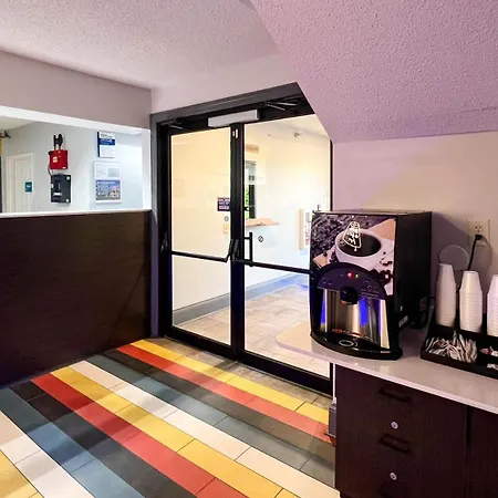 Motel 6 Jeffersonville, In-2