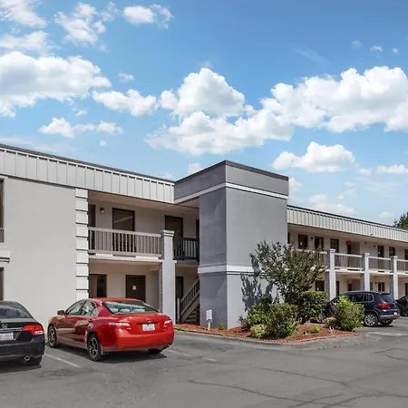 Econo Lodge Research Triangle Park-2