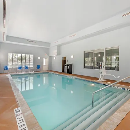 Best Western Plus Miami Airport North Hotel & Suites-3
