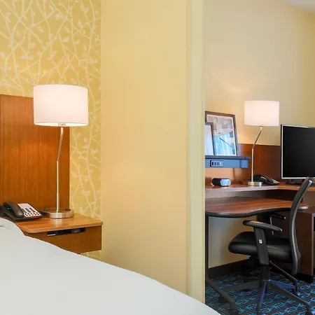 Fairfield Inn & Suites By Marriott Alexandria-2