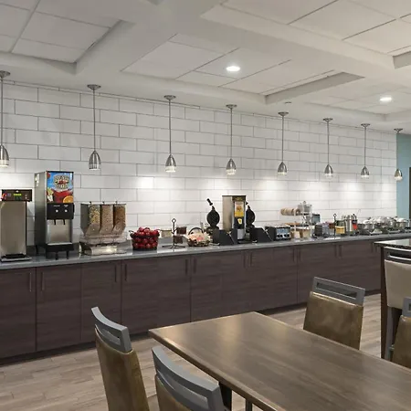 Best Western Plus College Station Inn & Suites-3