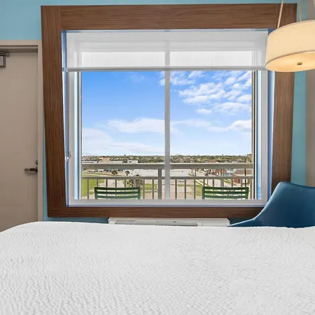 Holiday Inn Express & Suites - Galveston Beach By Ihg-3