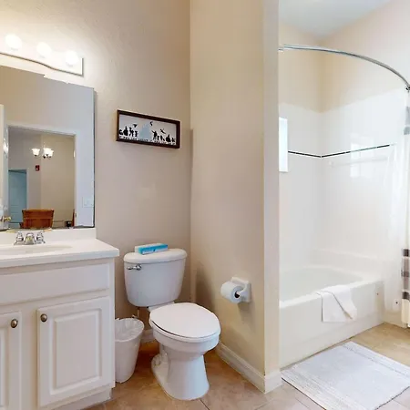 Newly Renovated Condo With Stunning View Of Pond Walking Trail And Tennis Courts-3