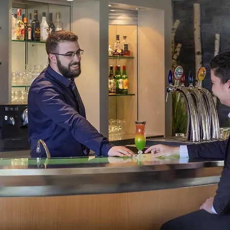 Novotel Amboise-3