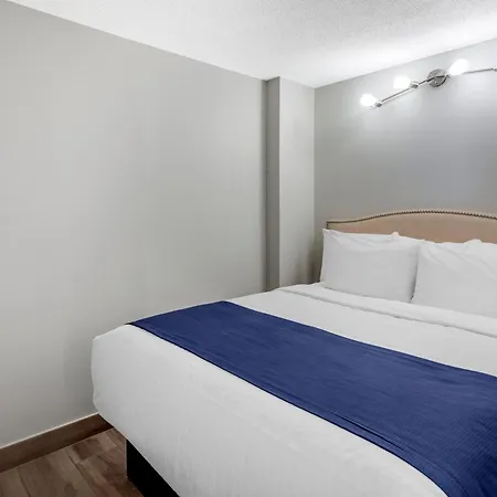 Coastal Hotel & Suites Virginia Beach - Oceanfront-3