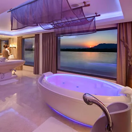 Hilton Luxor Resort & Spa-2