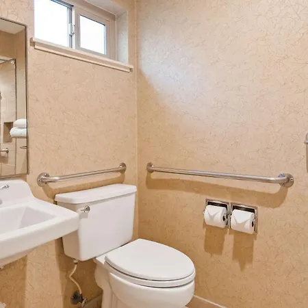 Best Western Plus Black Oak-2