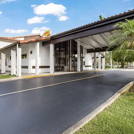 Super 8 By Wyndham Riviera Beach West Palm Beach-2